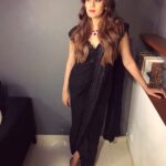 Mira Rajput Instagram - @anamikakhanna.in @jaipur_jewels @saniya_shadadpuri @delnanallaseth @hot.hair.balloon