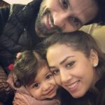 Mira Rajput Instagram - Warm winter love 💖 #happyholidays