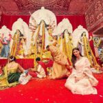 Mouni Roy Instagram - 🌺 শুভ মহা অষ্টমী 🌺 DUGGA DUGGA