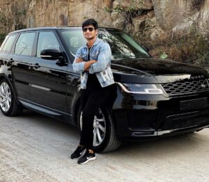 Nikhil Siddhartha Instagram - New Range Rover Sport Autobiography... 
Was supposed to gift myself for the success of Arjun Suravaram... COVID made it come a little late... #rangerover #rangeroversport #autobiography