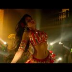 Nora Fatehi Instagram - ITS SAKI SEASON. So excited for you all to catch this really fun interview NOW with @stevenroythomas on my YouTube Channel! We going to give all the secrets behind the making of #OSakiSaki so don’t miss it! Subscribe to my youtube channel now!! Link of this video is in my bio!Just a little highlight of how crazy we are when it's just us! JOIN US! Now this is how u do an interview 😉🤣😍 @anups_ @stevenroythomas