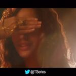Nora Fatehi Instagram - Put on your dancing shoes & shake your #Kamariya !! Bringing you a rural rustic massy number 💃🏾🔥😍🙌🏽 Watch the Song NOW on YouTube (link in bio) Watch the movie #stree Aug 31st to see the full song 😉 ———————————— @Rajkummar_Rao #DineshVijan @amarkaushik @pankajtri3@Aparshakti_khurana @nowitsabhi @norafatehi @soulfulsachin @jigarsaraiya @aasthagill #DivyaKumar #VAYU @maddockfilms #D2RFilms @krishna.dk @rajanddk @pvijan @officialjiocinema @tseries.official Hair and makeup @sanahkewal #norafatehi #stree #bollywood #kamariya #song #music #dance #teaser #promo #new #mood #lit #savage #india #morocco #toronto #musicvideo #work #actor #love