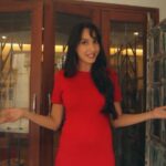 Nora Fatehi Instagram - (Swipe to watch full video) Clearly I can’t control my #kamariya ! 🤣🙈🤣🤣Record your self doing the kamariya dance in the craziest places and #kamariyaHiladeChallenge 👇🏽 #Kamariya pe Kamariya hilana toh banta hai! Jahaan bhi ho Kamariya hilaao & challenge your friends too! #KamariyaHilaDeChallenge ————————————————— @shraddhakapoor @Rajkummar_Rao #DineshVijan @amarkaushik @pankajtri3 @Aparshakti_khurana @nowitsabhi @soulfulsachin @jigarsaraiya @aasthagill @aslidivyakumar #VAYU @maddockfilms #D2RFilms @krishna.dk @rajanddk @pvijan @officialjiocinema @tseries.official #norafatehi #comedy #fun #funny #dance #mood #challenge #mumbai #india #savage #new #crazy