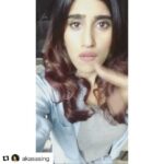 Nora Fatehi Instagram - This is hilarious 😬😂😂😂 happens to the best of us 😜#babymarvakemaanegi #babychallenge #babymarvakemanegichallenge #musicvideo #india #fun #Repost @akasasing (@get_repost) ・・・ When your younger brother @asarockingtheworld makes you realise your dance skills are a joke compared to Baby @norafatehi 's 💔🙄😒 If you haven't watched (and drooled over) @raftaarmusic 's latest BANGER featuring Nora, then Go Do It Now! (Thank me later, boys!) #babymarvakemaanegi