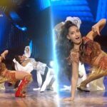 Nora Fatehi Instagram - New years gna be LIT🔥.. catch my live performance on Star Screen awards, dancing on my hits of 2019 and that DEATH DROP 😈 tonight at 8pm only on @starplus