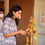 Nyla Usha Instagram – Priyan Ottathilaanu 🏃🏻
🌼Pooja Ceremony🌼
Thanks for all your wishes♥️

Outfit @ikatindia 
📸 @toms_g_ottaplavan