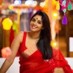 Nyla Usha Instagram - One more from the series of happiness! @alseefdubai @dsssocial #DiwaliDubai #UAEdiwali . Shot by @shinihas