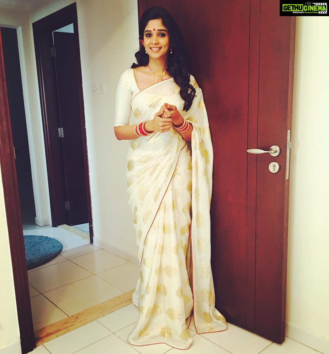 Nyla Usha Instagram - My never ending love affair with sarees.... # ...