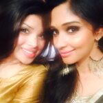 Nyla Usha Instagram – The moment wen we forget wats happening around Nd get together for a selfie @donasebastian