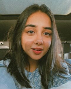 Prajakta Koli Instagram - Mumbai’s gone back to being annoyingly hot so cotton salwaar suits are out. 🥵☀️