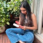 Prajakta Koli Instagram - IT’S A MOMENT. LET ME HAVE IT. .. .. I am on a book cover. I AM ON A BOOK COVER. 📖♥️