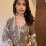 Sanjana Sanghi Instagram - Just a girl & her ethnic obsession. 🖤🤍 Juhu, Mumbai