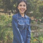 Sanjana Sanghi Instagram - Sun & fun’s out! ☀️ + 💃 + 💙