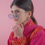Sanjana Sanghi Instagram - WE are going to play a game where I try a few outfits from different states and couple them with the super stylish @lenskart glasses, and you have to guess which is from the state of Gujarat!!🤍 Look 1: Rose Gold Full Rim Square Eyeglasses - 138013 Look 2: Silver Full Rim Cat Eye Sunglasses - 147239 Look 3: Silver Full Rim Cat Eye Sunglasses - 148918 Look 4: Gold Full Rim Hexagonal Sunglasses - 134948 So, let's explore #LenskartIndiasNewLook. @lenskart