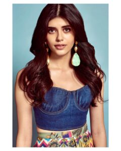 Sanjana Sanghi Instagram - An eternal love affair with denim  x @falgunishanepeacockindia x @louboutinworld x @who_wore_what_when 🤍