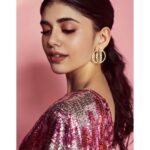 Sanjana Sanghi Instagram - Bling it on 🤍✨ #MehendiWaaleHaath
