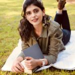 Sanjana Sanghi Instagram - #StayHome & Quarant-read! 🤍💚 And #WashYourHands after. | #VogueFromHome @vogueindia |