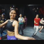 Shakti Mohan Instagram - My halat in every class nowadays 😥🥵 . . @nrityashakti @kshamata_surve #jazzfunk #ShaktiReviews @souravsharmaofficial @britneyspears #slaveforyou 📺Full video - Link in Bio