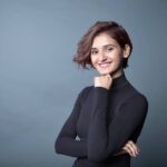 Shakti Mohan Instagram - Live it while you got it 🌿 . . 📷 @shaurya_bajpai @neerajnavare.makeupartist 🏡 @nrityashakti