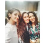 Shakti Mohan Instagram - A condition called "Sisteriosis" 🧖 @neetimohan18 @kmohan12 @muktimohan