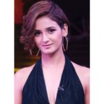 Shakti Mohan Instagram - Thanks for everything 🌺 @starplus #danceplus4 @framesproductioncompany @premavshetty @richa5ingh @neerajnavare.makeupartist @shabnam1014 @jagtap721