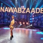 Shakti Mohan Instagram - Mere doston ki MOVIE 👏🏻👏🏻👏🏻👏🏻 @dharmesh0011 @raghavjuyal @punitjpathak Guys give them full Power and support for #nawaabzaade Super fun dancing with them for this song 😍 Love you guys ♥️ #nawaabzaade releasing next month