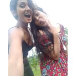 Shakti Mohan Instagram - Tip Tip barsa paani 🌧️ Alisha ne aag laga diiiii 🔥 😜🤣🤸💃 @alishasingh.official