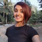 Shakti Mohan Instagram - Hello jiiiii 🤘 @nrityashakti se ek initiative hai for your mental and physical wellbeing during these times of #quarantine #21dayswithnrityashakti Join me everyday on Instagram Live at 5pm where I will be learning a new dance style from our Nritya Shakti faculty 🤗 It's also a great way to learn a new skill everyday. Today was our Day 1 of #21dayswithnrityashakti We learnt Latin Fusion today🕺 Hope you all had a good time. @nrityashakti @gunjandhagat @s_kautia Do share your videos with #21dayswithnrityashakti and stay Awesome 🤘#quarantineandchill #21dayslockdown #21days21things