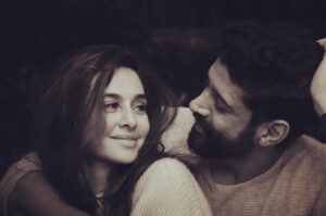 Shibani Dandekar Instagram - Three Six Five 👧🏽🔫😂 @faroutakhtar ❤️ 📸 @abheetgidwani