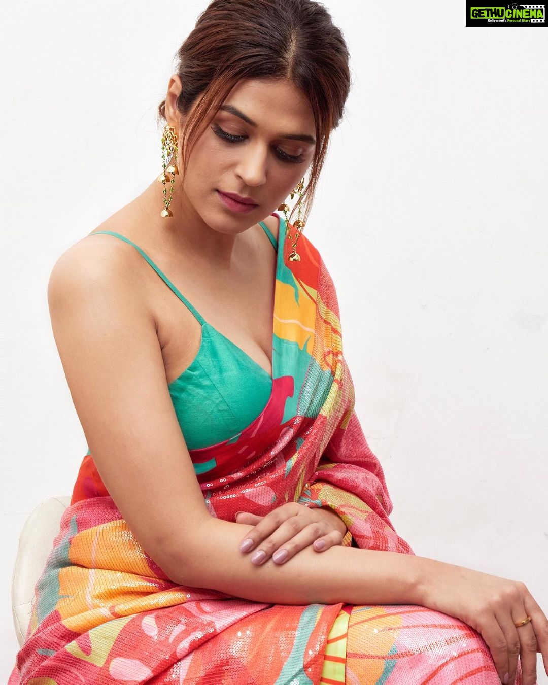 Sandhya Makeover Artistry - Are You Ready to Become a Professional Saree  Drappiest..? 1 Day Saree Draping Class Course highlights: *2 types of can  can saree *Mugurtham saree draping *Pre pleating and