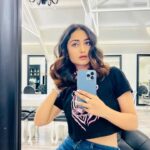 Tridha Choudhury Instagram - Tridha 3.0🍿 #hairtutorial #haircareroutine #haircute #newhair #hairtransformation #hairstagram