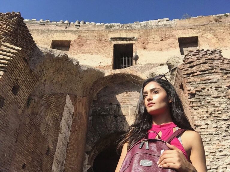 Tridha Choudhury Instagram - Waking up every morning is a Blessing not a Privilege... So enjoy your Blessing today 🍀 #travelwithtridha #traveltherapy #traveltheworld #travelguide #wakeupearly #vacationmode #vacation2020 Colosseum, Rome, Italy