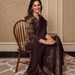 Upasana Kamineni Instagram - Caught between a strong Mind, soft heart & simple style @jukalker @yavi @khannajewellerskj @manjarisinghofficial @abhijeetanand_