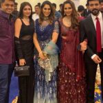 Upasana Kamineni Instagram - Good friends = Family The last pic proves it all ! ❤️ @diabhupal @mirzasaniar @krishnarbhupal @alwaysramcharan #abbasanamhi @tanghavri @karishmashaikhh @taruntahiliani @birdhichand @artem.enterprise