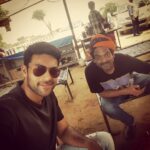 Varun Tej Instagram – Enroute khejarla to jaisalmer with puri garu in his rajasthani avatar..#shoot#loafer#drive Jodhpur-Jaisalmer highway