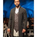 Vicky Kaushal Instagram - #aboutlastnight . Kicking off @lakmefashionwk with @reliancetrends @kunalrawalofficial !