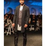 Vicky Kaushal Instagram - #aboutlastnight . Kicking off @lakmefashionwk with @reliancetrends @kunalrawalofficial !