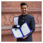 Vicky Kaushal Instagram - 🇮🇳🏅🙏🏽