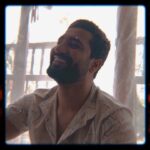 Vicky Kaushal Instagram - Life’s a Mani Ratnam Film after a wholesome south indian meal on a sunday afternoon! Thank You @malavikamohanan_