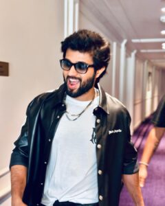 Vijay Deverakonda Thumbnail - 2.2 Million Likes - Top Liked Instagram Posts and Photos