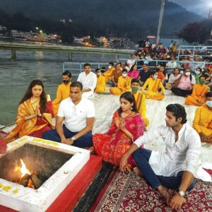 Abhimanyu Dasani Instagram - Har har Gange 🌊