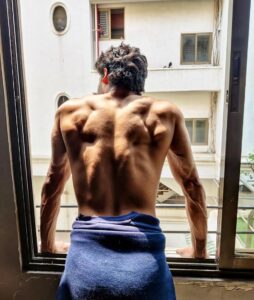 Abhimanyu Dasani Instagram - Comeback > Setback #Nikamma