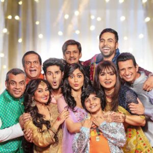 Abhimanyu Dasani Instagram - Film3 - I got my eyes on you!
Come play #AankhMicholi! With this crazy family.
#Diwali2020
.

@sonypicturesin @mgr_studios  @mrunalofficial2016 @sharmanjoshi @divyadutta25 @nowitsabhi @grushkapoor24 @vivekkrishnani @ashishwagh7 #UmeshShukla #PareshRawal #VijayRaaz #DarshanJariwala