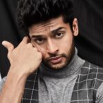 Abhimanyu Dasani Instagram - Maybe I was born with it maybe it's Maybelline. #unpaidpost 🤭. 📸 @frontrowgypsy 🧥 @theanisha 💁‍♀️ @makeupbyriddhima