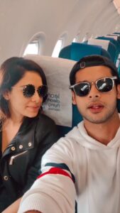Abhimanyu Dasani Instagram - Feat. The sleepyhead @nushrrattbharuccha 😋
#Nikammagiri #6am #Nikamma #dialogue #riseandgrind