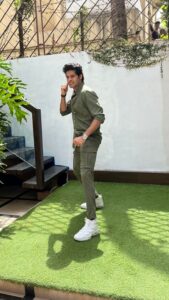 Abhimanyu Dasani Instagram - Lets kick back and hang #AfterYouWatchNikamma