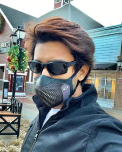 Abijeet Duddala Instagram - 1 Million cases reported in a singe day today in the US. A record no one wanted. Hope everyone back home in India is staying safe 🙏🏽 Mask ON.. 

#staysafe #covid #maskon