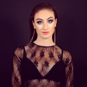 Amber Doig Thorne Thumbnail - 21.9K Likes - Most Liked Instagram Photos