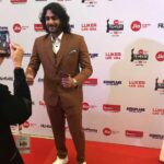 Antony Varghese Instagram - A dream come true !! Last night got my #blacklady😍 Receiving #Filmfareaward for the best debut actor (south) for #Angamalydiaries was such a proud moment for me & the whole team. Thank you all for ur great support. ❤ My dream has turned in to a reality. Yesterday was the one of the best days of 2018. A big thanks to my stylist @soorajskofficial for the new look & the dapper bespoke suit. 🤩 Thank you so much @lijo_lebowski @chembanvinod and @actor_vijaybabu for this. Thank God and all my dear viewers. #positivevibes ✌🏻 Novotel Hyderabad Convention Centre