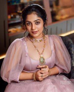 Arya Instagram - Coordination and styling: @rashmimuraleedharan 

Photography: @avinashchoochiphotography 

Jewellery: @akshayagold_palakkad 

Costume: @ladies_planet_ 

Hair&makeup: @abilashchickumakeupartist 

Retoucher: @suveeshgraphiccyanide 

Location: @district7kochi 

#picoftheday #dolledup #instagood #photoshoot #worklife #lovemyjob #model 
#jewellery